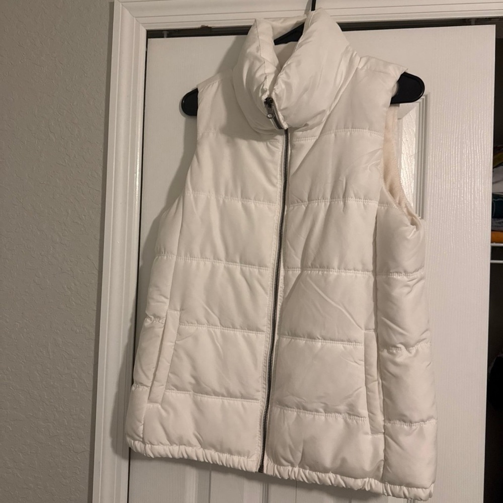 Old Navy Cream Puffer Vest